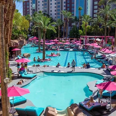 Charming Unit By Flamingo Casino Strip Las Vegas-3