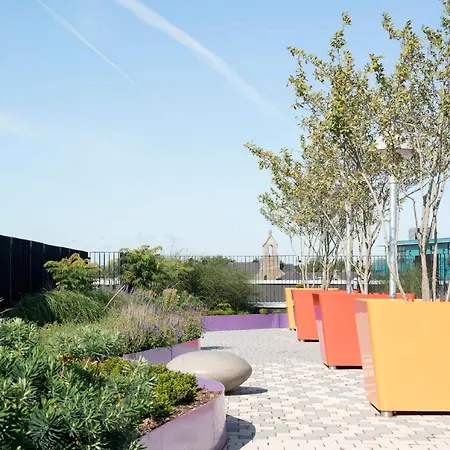 Modern Single En-Suite Bedrooms In 5 Bedroom Apartments, Dublin City Centre - Dorset Point-3