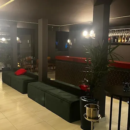 Zuppolini Garden Hotel Oficial-3