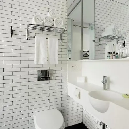 Times Square 2 Bedroom Apartment-3