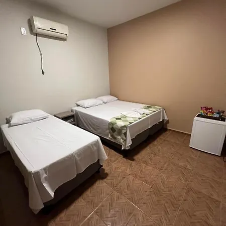 Hotel Paraiso - Fácil acesso as faculdades e FarmShow-3