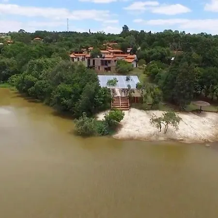Villa Dos Pinhais Hotel E Eventos-3