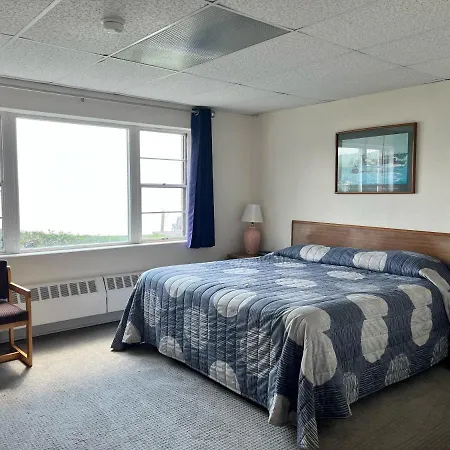 Shoreline Inn-2