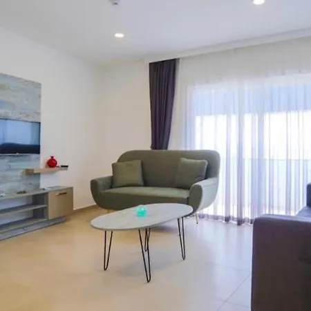 Queen Victoria Suit Apart OTEL-3