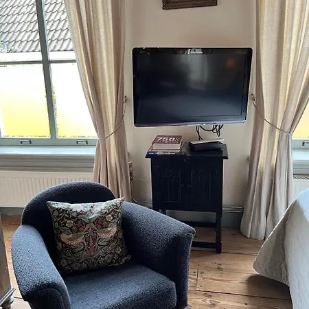 B&B De Kamer Hiernaast-2
