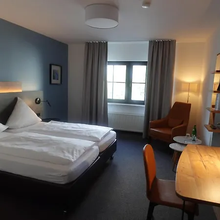 Hotel&Weinhaus Zum Schwarzen Bären-2