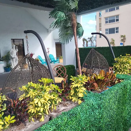 Beachside Hotel-2