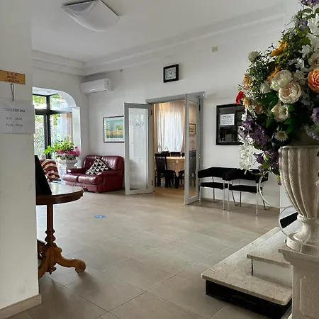 Hotel Carillon-3