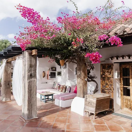 Boutique Hotel Rancho Los Lobos-2