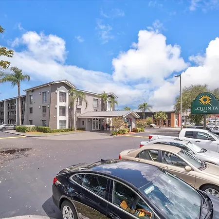 La Quinta Inn By Wyndham Miami Airport North-2