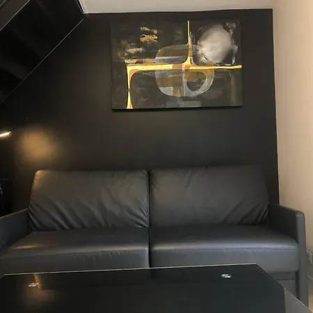 Une chambre à Neuilly Guest house-2