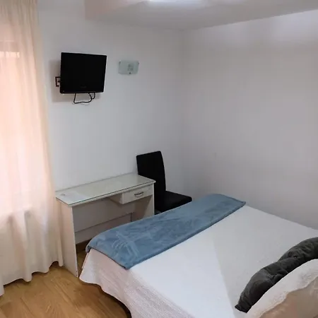 Hostal Don Rodrigo-3