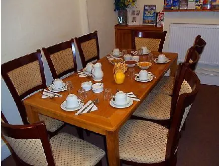 Holly House Hotel-3