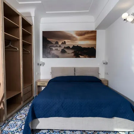 Guest House La Piazzetta-3