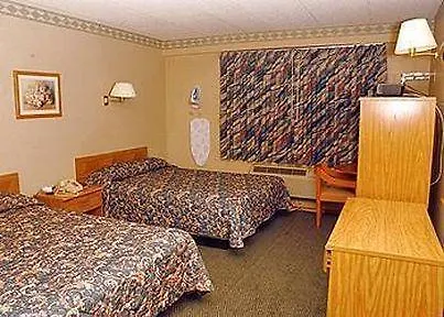Meadowbrook Motor Lodge-3