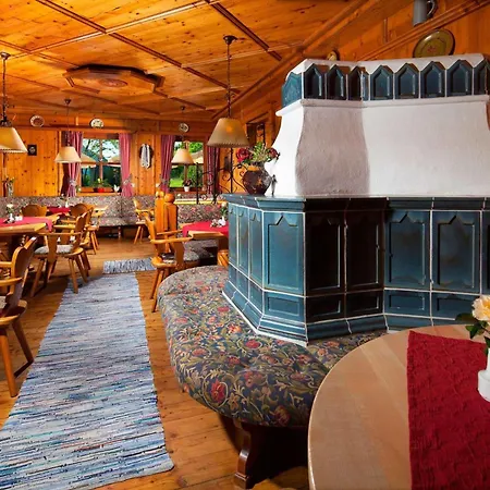 Hotel-Gasthof Nutzkaser-2