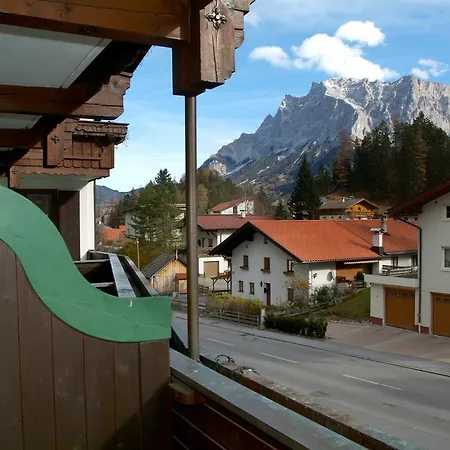 Hotel Alpina Regina-2