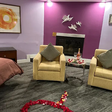 Inn of the Dove: Romantic Luxury Suites with Jacuzzi & Fireplace-2