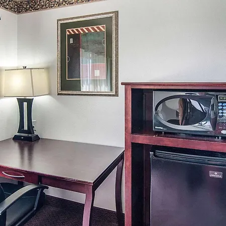 Quality Inn Midland South-3