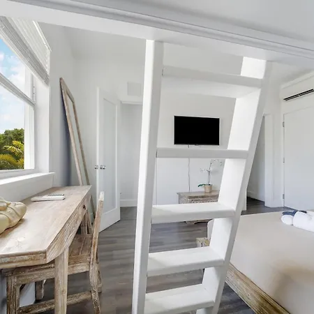 Treehouse Hotel-2