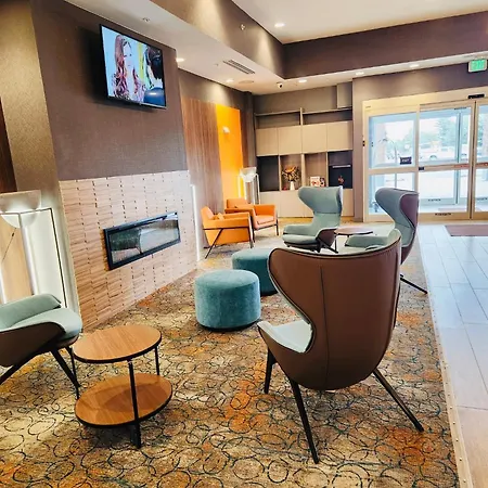 Comfort Suites Cheyenne-3