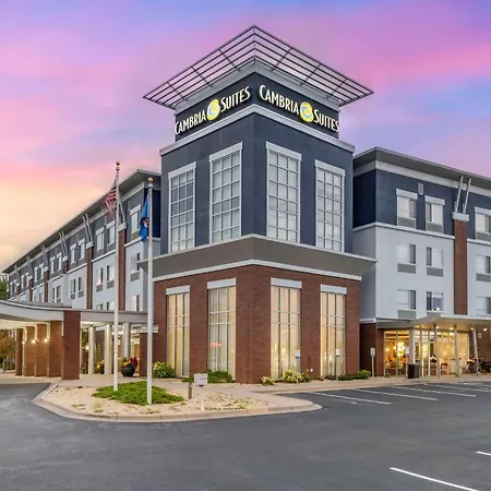 Cambria Hotel Minneapolis Maple Grove-2