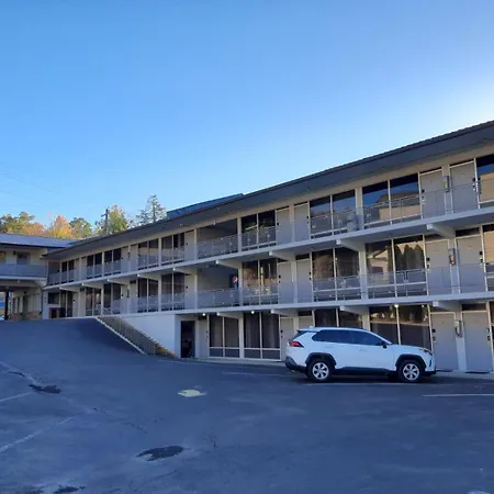 Timber Ridge Lodge Gatlinburg-2