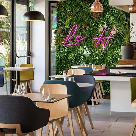 Holiday Inn - Marseille Airport By Ihg-2