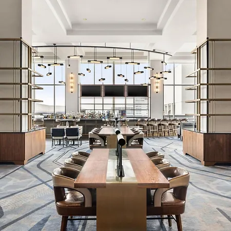 Detroit Marriott At The Renaissance Center-3