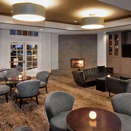 Hilton San Diego Airport/Harbor Island-2
