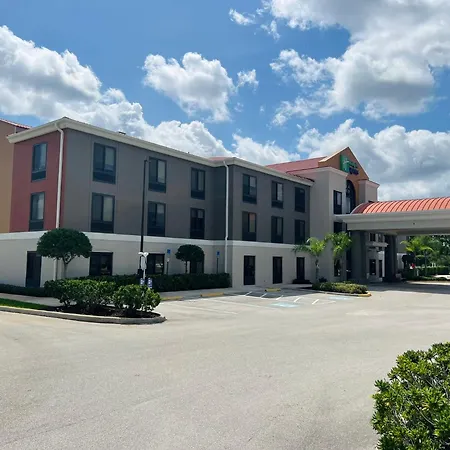 Holiday Inn Express & Suites Sebring By Ihg-2
