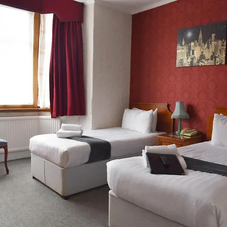 Crystal Hotel & Savour-2