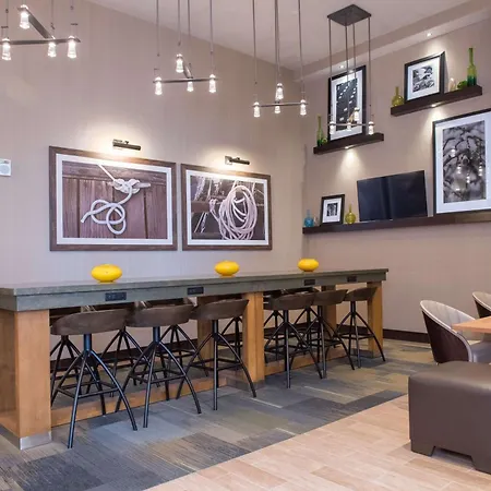 Hampton Inn & Suites Washington, D.C. - Navy Yard-3