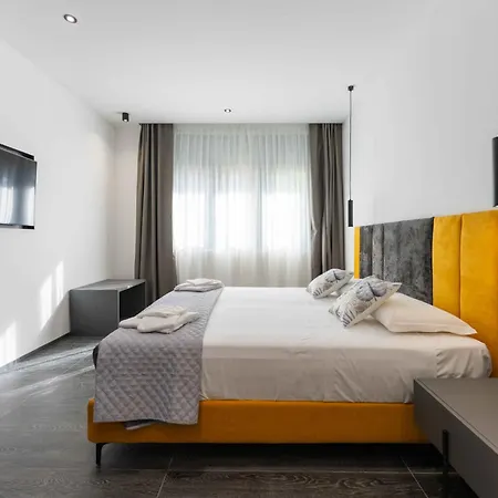 Ml Luxury Room-2