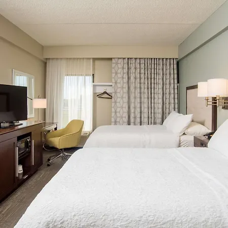 Hampton Inn Joplin-3