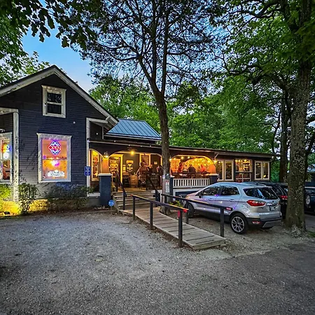 The Wanderoo Lodge-2