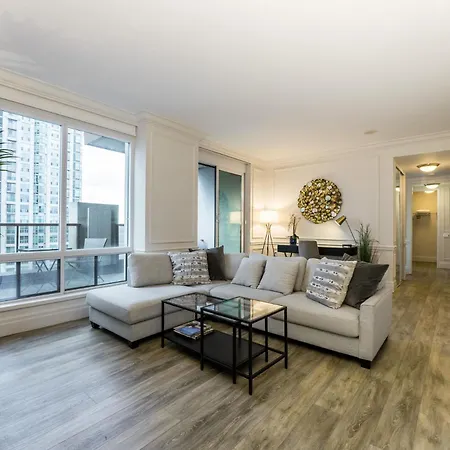 Sky Suites Yorkville-2