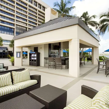 Hilton Miami Airport Blue Lagoon-3