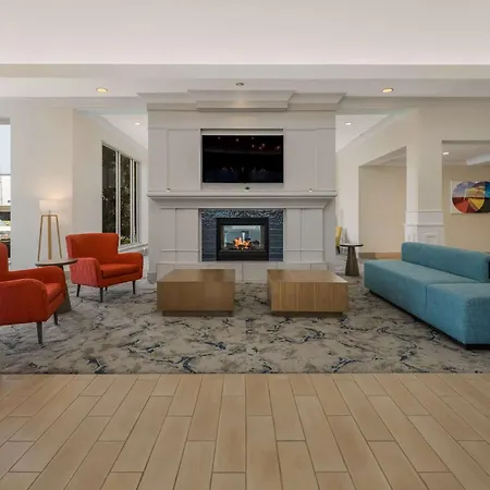 Hilton Garden Inn Rockford-2
