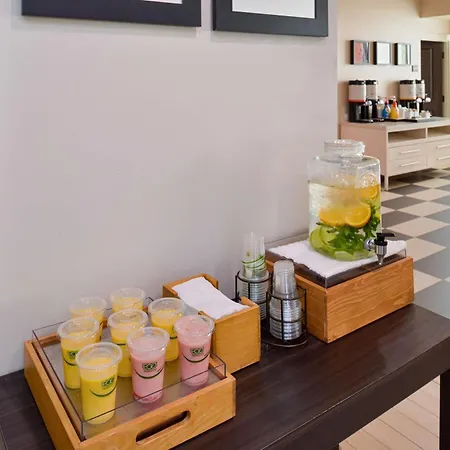 Hampton Inn Vero Beach Outlets-3