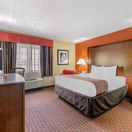 Quality Inn & Suites Lincoln South-2