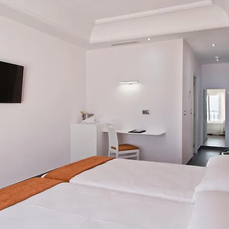 Hotel Los Delfines-3