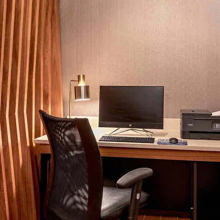 Springhill Suites By Marriott Hershey Near The Park-3
