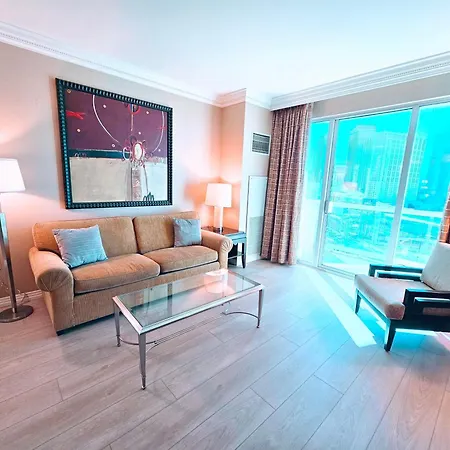 Strip & Sphere View - Separate Living Room - 2 Full Bath - Full Kitchen - Balcony - 900 Sqft - Mgm Signature-2