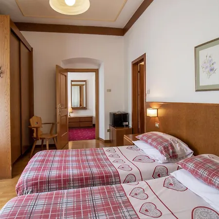 Hotel Pinzolo-Dolomiti-2