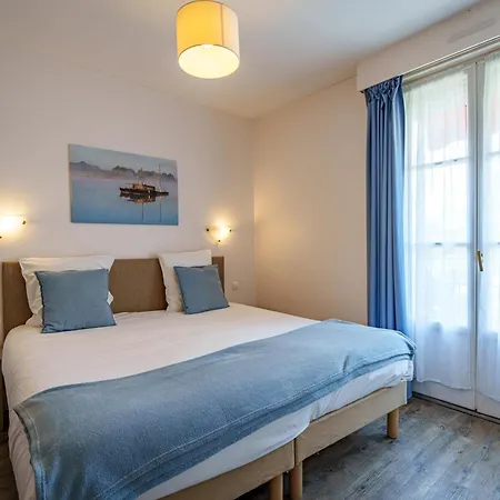Hotel Val De Loire-2
