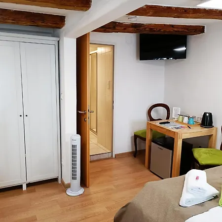 Cityhotel Junger Fuchs-2