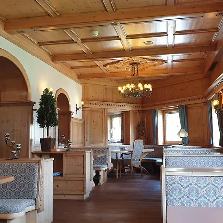 Hotel-Restaurant Edelweiß-3