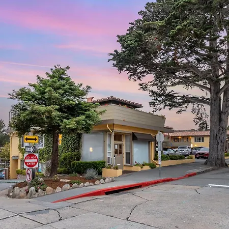 Best Western Carmel'S Town House Lodge-3