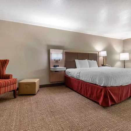 Hampton Inn Ukiah-3